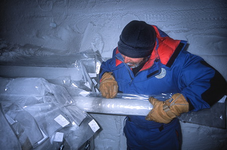 [TalosDome-AshLayerInCore.jpg]
A glaciologist showing the ash layer found in a recent ice-core. This layer is absent from the Dome C ice-core, showing the importance of drilling in different places to avoid local characteristics. This ash is 25 000 years old, dating back to the Oruanui super-eruption that left the big lake Taupo in the middle of New Zealand.