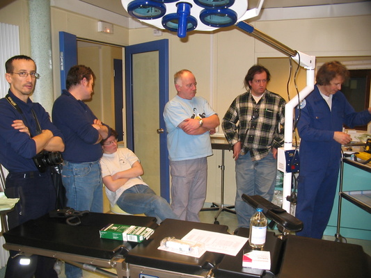 [20050427_10_SurgeryTeam.jpg]
The Concordia surgery team: Karim, Michel, Claire, Jean-Louis, Michel all under the direction of Roberto.