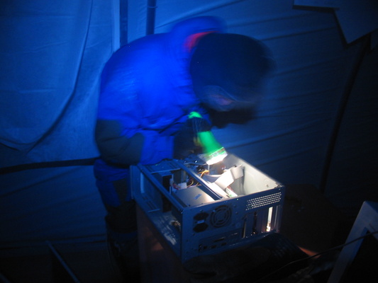 [20050613_18_Salvaging.jpg]
Pascal salvaging computer equipment at the summer camp.