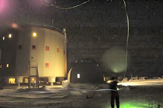 [MeteoProbeLED.jpg]
See the green line, it's a LED highlighting the trajectory of the probe. The shadow outline of the balloon and the person holding it is visible. Notice how after just a few meters the balloon gets caught in a strong horizontal wind. (Photo Roberto)