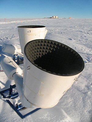 [SodarClose.jpg]
The 3 Sodar antennas, next to each other, with Concordia in the background.