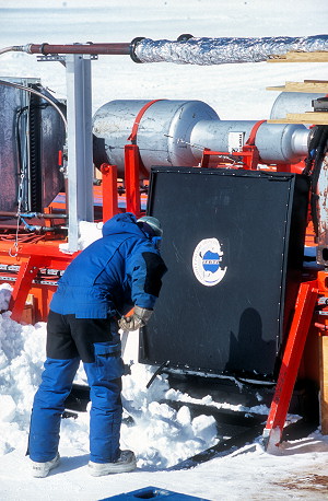 [MelterShoveling.jpg]
Cleaning snow off a heat exchanger.