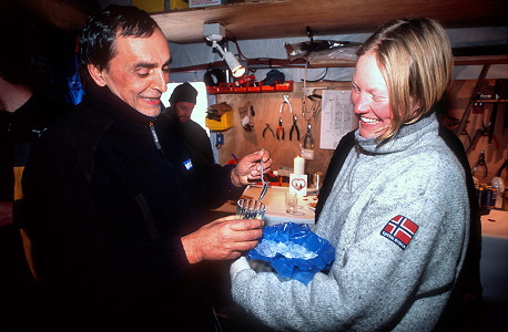 [CelebrationOldIce1.jpg]
Putting ice in the Champagne. Yes, but not any Champagne, a bottle kept for 10 years and opened upon completion of the Epica ice drilling project. And not just any ice: chips shaven off the ice core recovered from the very bottom, more than 3 kms deep under our feet. An ice cube almost a million year old. Humans weren't even shaving their armpits back then.