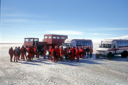 [LandingFieldArrival.jpg]
The team of italians arriving from Terra Nova and listening for instructions before their outgoing C-130 flight to New Zealand.