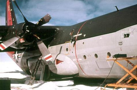 [jd321d.jpg]
The hole where the propeller went in is visible on the upper side of the body.