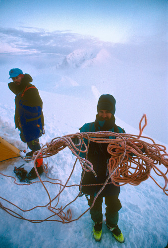 [FrozenRope.jpg]
A well frozen rope in the morning