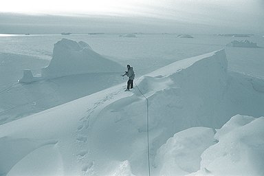 [BergNB.jpg]
GrosDom on top of an easy snow iceberg.