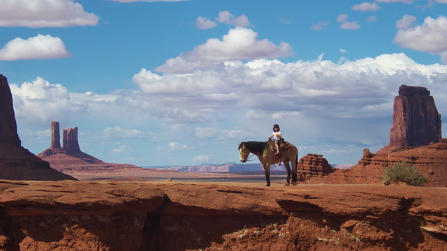 [20190423_151935_MonumentValley.jpg]
The horse is named Spirit and was very gentle.