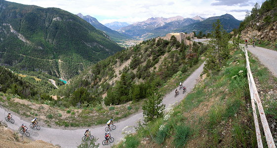 [20060707-BikeCochetteAPano.jpg]
Several of those images show sequences assembled into panoramas, featuring the same people over and over again. Here Vincent, Jenny and Christine biking up to the Cochette fort.