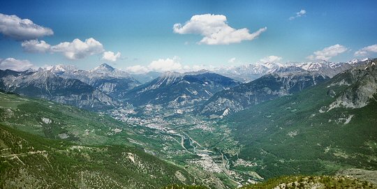 [BrianconFromTenailles.jpg]
Briançon seen from the Tenailles de Monbrison