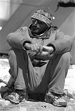 [FrancescoSitting.jpg]
Francesco Martineli, who summited with me, in his usual pose while not fullfiling his necessary 20 hours of sleep per day.