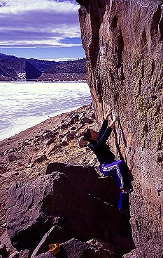 [JennyBoulderLake.jpg]
Jenny bouldering by the frozen Horsetooth lake, just above Fort Collins.