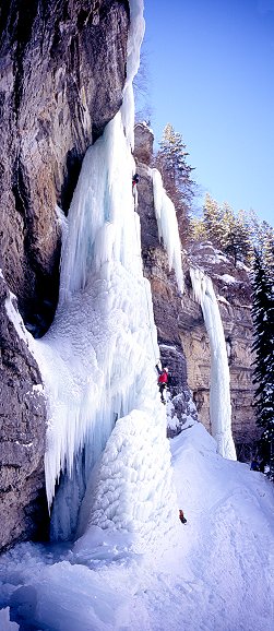 [RigidDesignator_VPano.jpg]
Two climbers on the Rigid Designator.