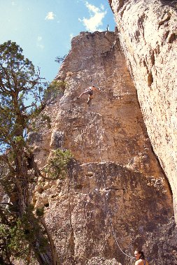 [ShelfRoad.jpg]
Sport climbing at Shelf Road, south of Denver.