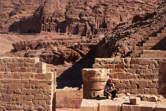 [20111108_130009_Petra.jpg]
The temple and upper tombs.