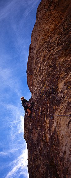 [CrimsonChrysalisJennyLeads.jpg]
Jenny leading the higher pitches of Crimson Chrysalis. Nice face climbing.