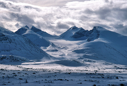 [Ahpar.jpg]
The Ähpárjiegna glacier on Ähpár.