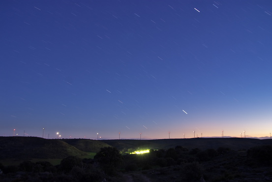 [20130504_223008_Albaracin.jpg]
The same windmills at night.