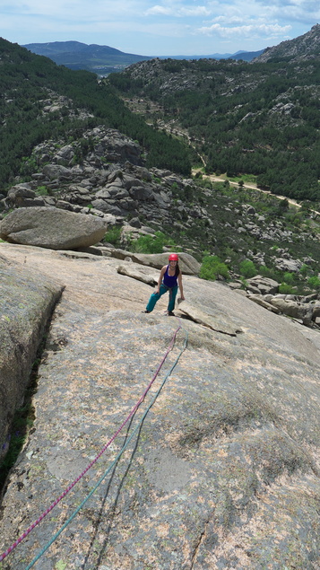 [20130505_133204_Pedriza.jpg]
Easy smooth slab of La Tortuga, but if it gets any steeper it gets scary quick !