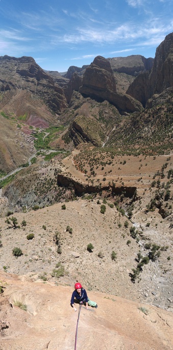 A recent vertical panorama from the page Taghia. Click to see the page.