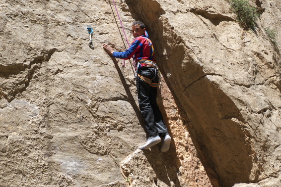[20120511_120625_TaghiaSportClimbs.jpg]
Mohammed climbing 6a+ in soft plastic shoes without any difficulty.