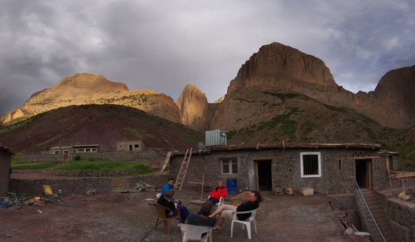 A recent panorama from the page Taghia. Click to see the page.