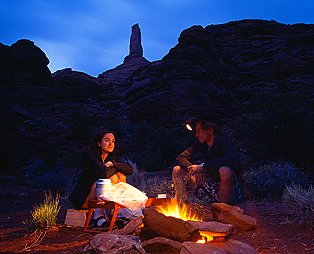 [CastletonNightCamp.jpg]
Night barbecue at the wilderness campground at the base of the tower (before the rain).