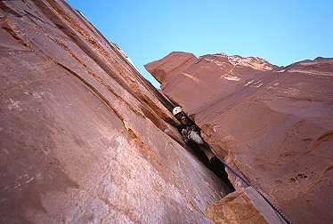 [JahMan_Squeeze.jpg]
Removing my helmet in the 5.8 squeeze chimney of the 2nd pitch of Jah Man.