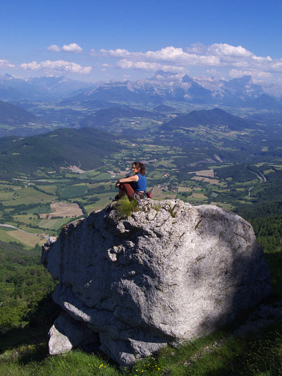 [20080621_160211_GresseVercors.jpg]
Scenic (and relaxing) bouldering.