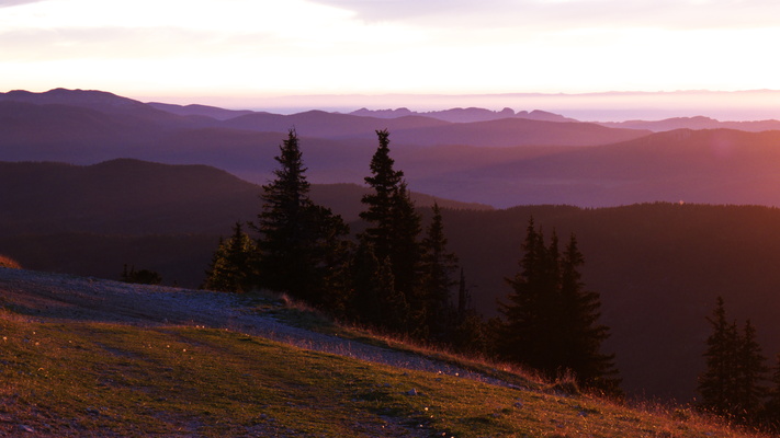 [20110921_193524_RandoVercors.jpg]
Sunset on the Vercors.