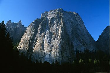 [MiddleCathedral.jpg]
Morning light on Middle Cathedral, host of a heap of excellent routes: (from R to L) the DNB (5.11), Stoner's Highway (5.10+), the Central Pillar of Frenzy (5.9+), the East Buttress (5.10a)...