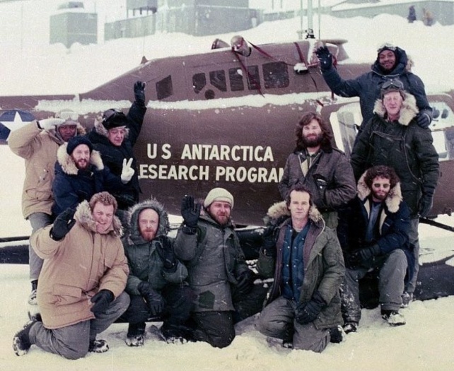 [UsAntarcticResearchProgram1982.jpg]
US Antarctica Research Program 1982...   ;-)