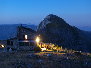 Sebastiani hut at night on Mt Velino