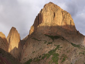 The two main climbing walls of Taoujdad and Oujdad, Taghia
