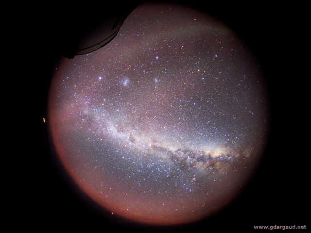 [MilkyWayFV_.jpg]
The Milky Way seen through a fisheye lens.