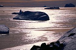 Ice010 - Freezing sea in autumn