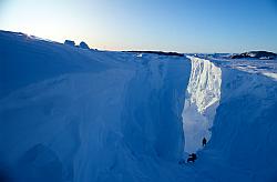 Ice035 - Climbing up the Astrolabe glacier