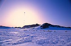 Ice050 - The sun behind the ionospheric mast