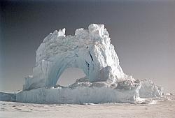 Ice066 - Arch in an iceberg