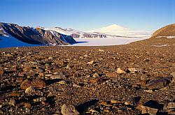 TNB36 - Rock field and Melbourne volcano