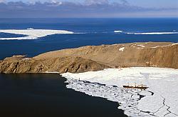 TNB38 - The Italian ship Italica at bay in Terra Nova Bay