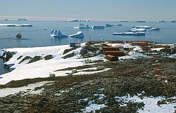 DdU_AstrolabeLeaving - Dumont d'Urville with leaving ship, Antarctica