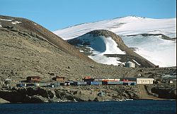 TNB_TerraNovaBay - Terra Nova Bay, Italian research station, 1998