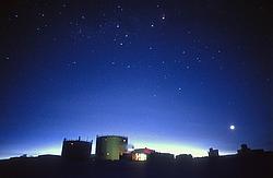 ConcordiaDarkNight6 - Night above Concordia station.