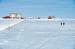 ConcordiaSkiers - Skiers on the antarctic plateau.