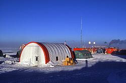 SummerCampView2 - The Dome C summer camp.