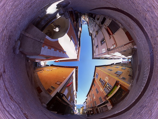 [BrianconGargouillePano-BERW.jpg]
Effect reversed to show the closing roofs in the narrow streets of the old city. As seen from the eye of a rat looking through the ground sewers. Hmmm, rat's eye, now here's an idea for a software name !