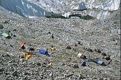 BaseCampChoOyu - Cho-Oyu base camp, 2000