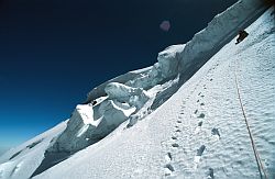 ChimboNew - First ascent (?) on Chimborazo, Ecuador 1994
[ Click to go to the page where that image comes from ]