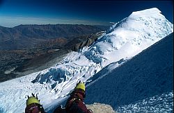 Escudo - Summit of the Escudo, Huascaran, Peru 1996
[ Click to go to the page where that image comes from ]